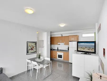 Beautiful 1-bed In Playa San Juan Apartmán